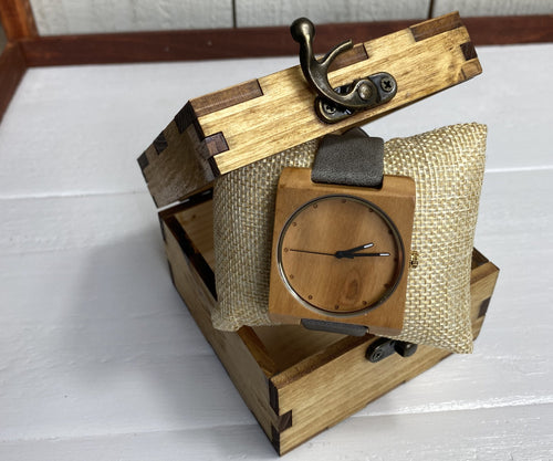 Lady Square Wood Rebel