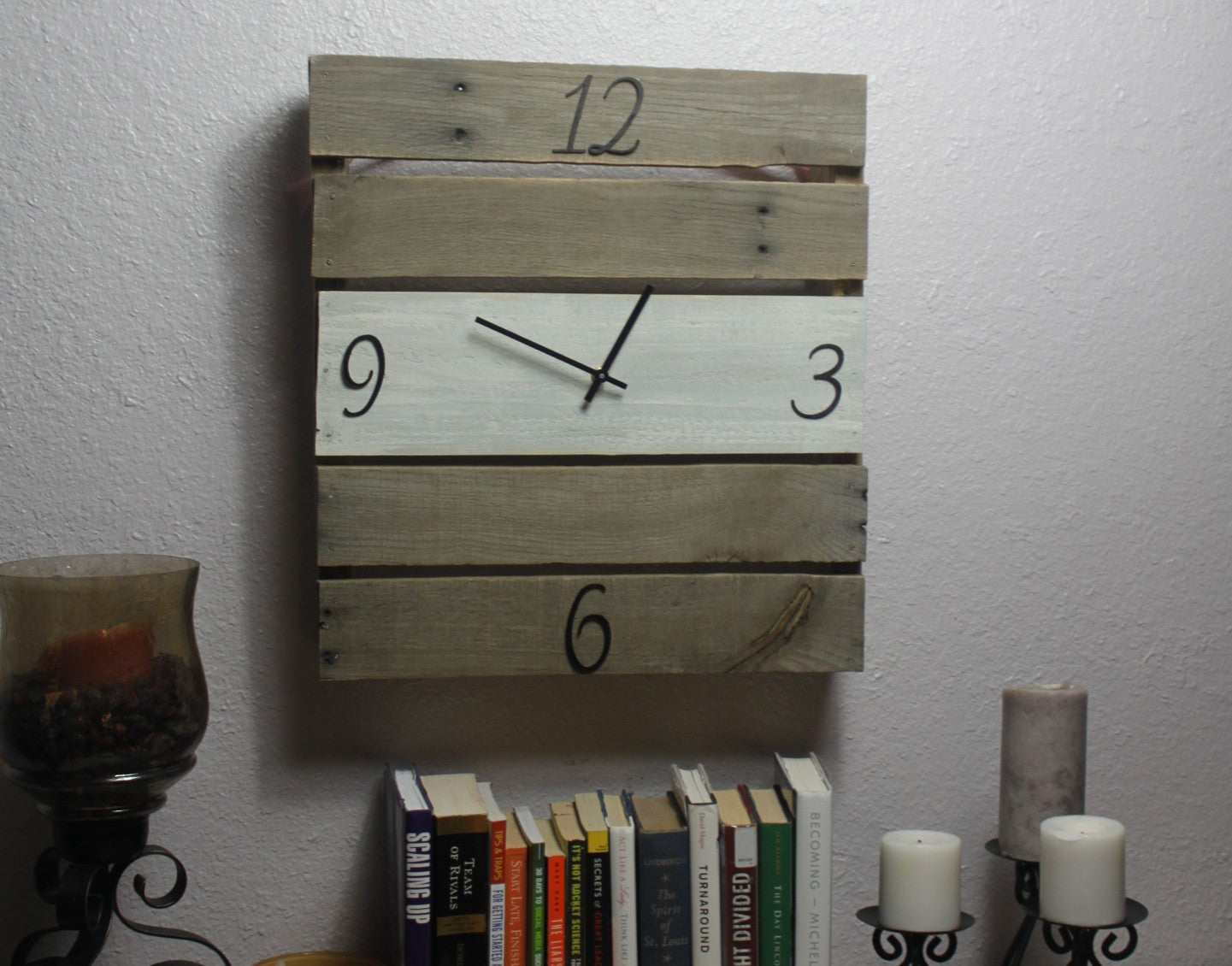 Pallet Clock – Kravtic